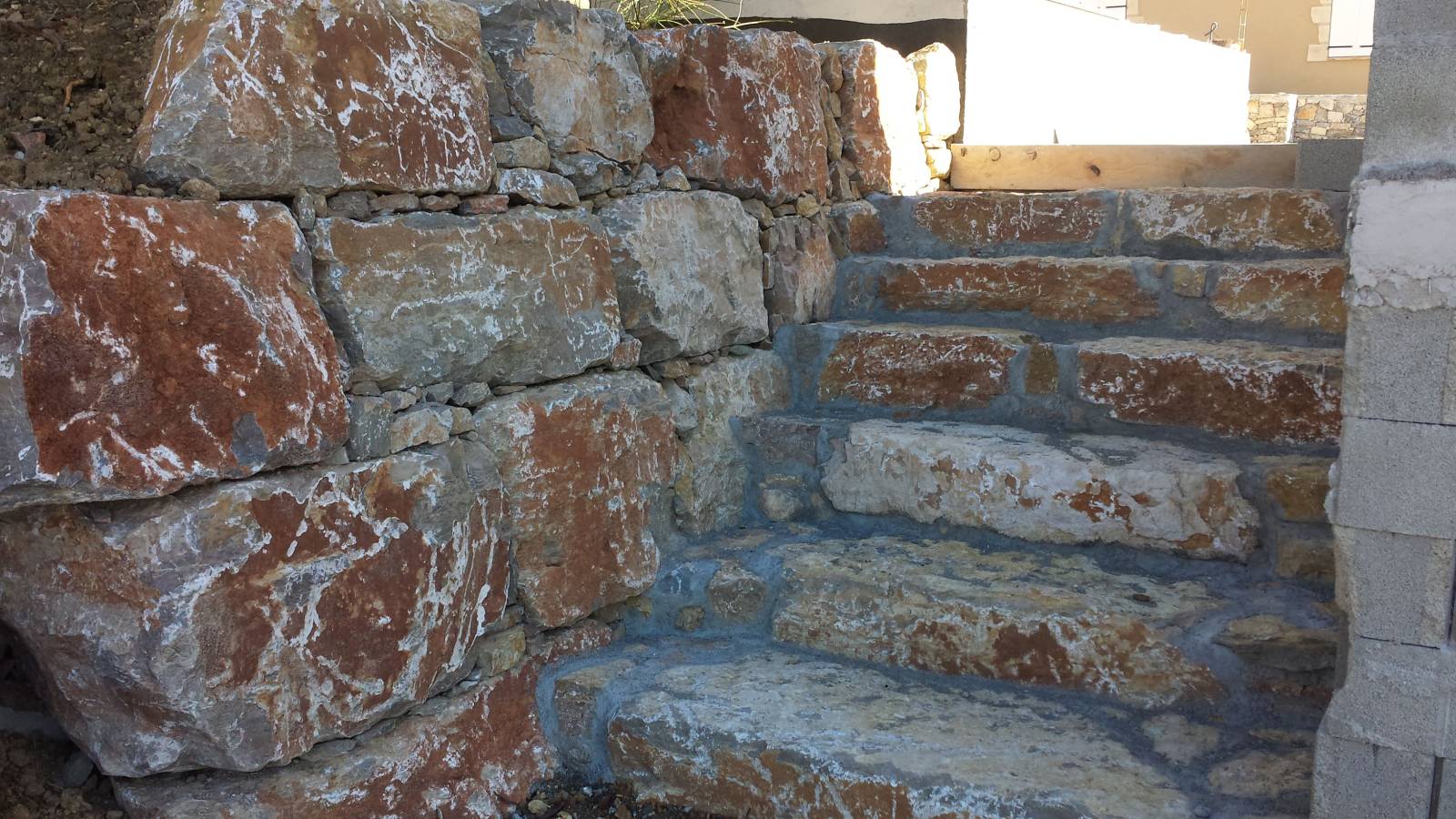 creation accès en marche pierre flayosc