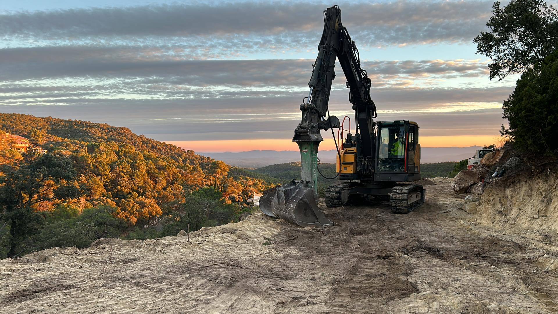 devis terrassement terrain lorgues var 