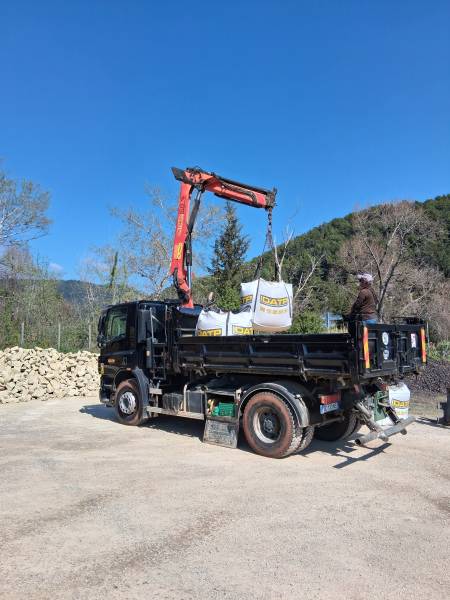 livraison de big bag en camion grus 19 tonnes